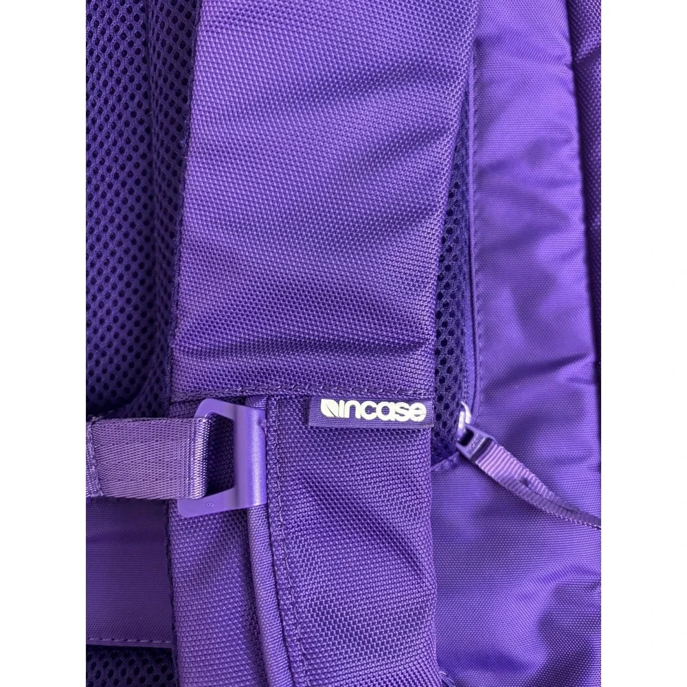 Incase Purple Laptop Backpack Padded Sleeve Deluxe Pockets Macbook 17